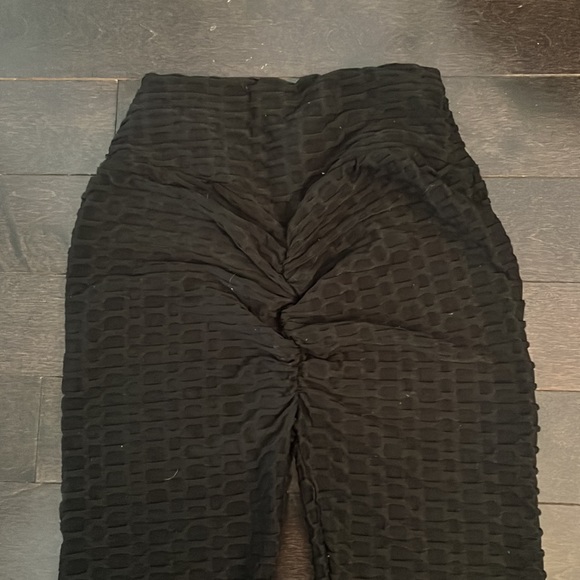 Brand new tiktok leggings!! - Picture 4 of 4